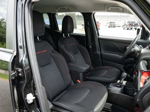 Used 2023 Jeep Renegade Trailhawk AWD/4WD image 22