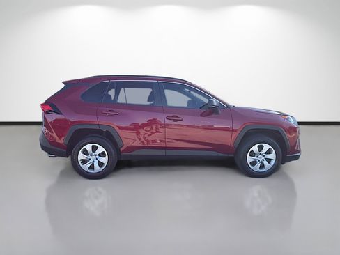 Used 2020 Toyota RAV4 LE image 2