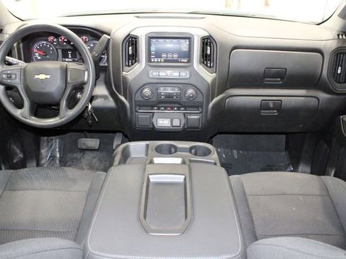 Used 2021 Chevrolet Silverado 1500 Custom image 24