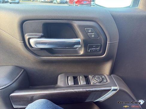 Used 2021 Chevrolet Silverado 1500 LTZ image 26