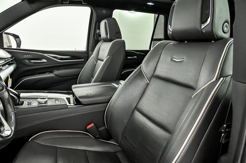 Used 2021 Cadillac Escalade Sport w/ Driver Assist Tech Package AWD/4WD image 16
