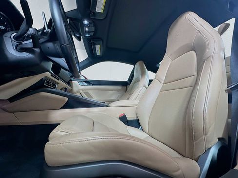 Certified 2022 Porsche 911 Carrera 4S image 5