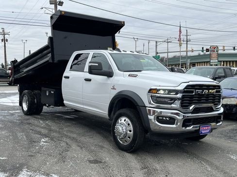 New 2026 RAM 5500 Tradesman w/ Chrome Appearance Group image 3