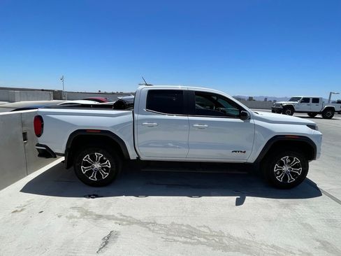 Used 2024 GMC Canyon AT4 w/ AT4 Premium Package AWD/4WD image 2