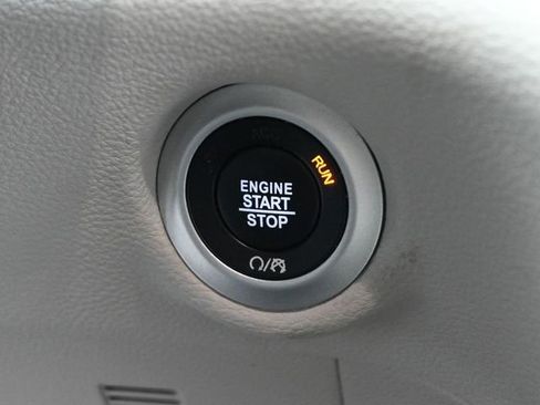 Used 2024 Chrysler Pacifica Limited w/ Trailer Tow Group image 36