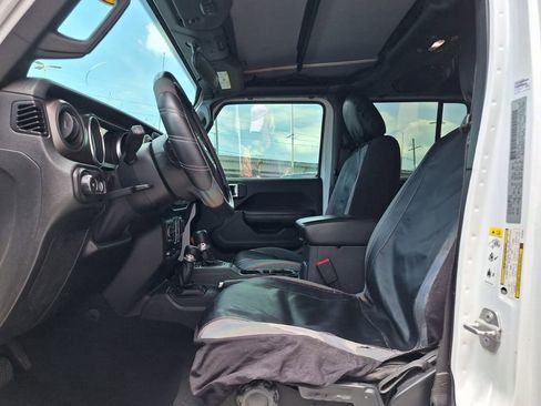 Used 2018 Jeep Wrangler Unlimited Sport S AWD/4WD image 12