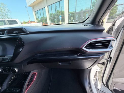 Used 2023 Chevrolet TrailBlazer RS w/ Sun and Liftgate Package AWD/4WD image 20