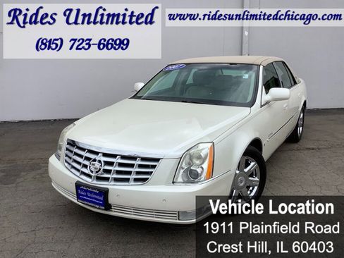 Used 2007 Cadillac DTS Luxury I w/ Trunk Convenience Package FWD image 2