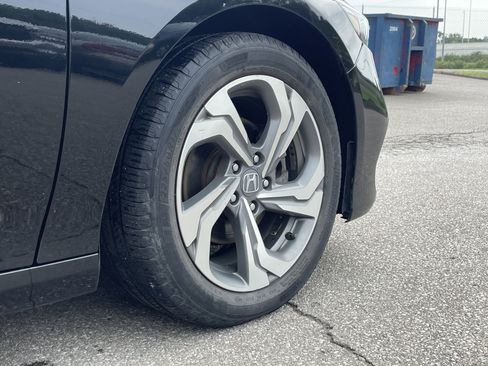Used 2019 Honda Accord EX-L image 8