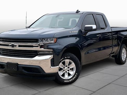 Used 2020 Chevrolet Silverado 1500 LT image 2