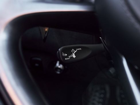 Used 2024 McLaren 750S Spider image 55