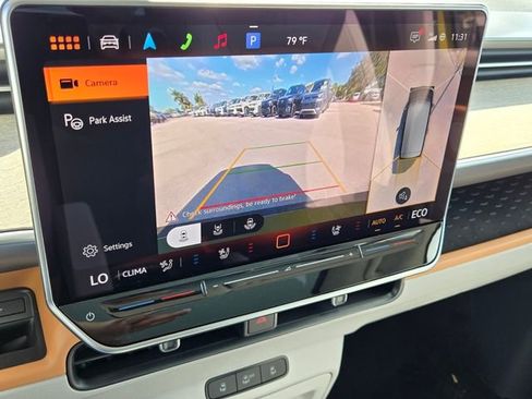 New 2025 Volkswagen ID. Buzz Pro S Plus image 19