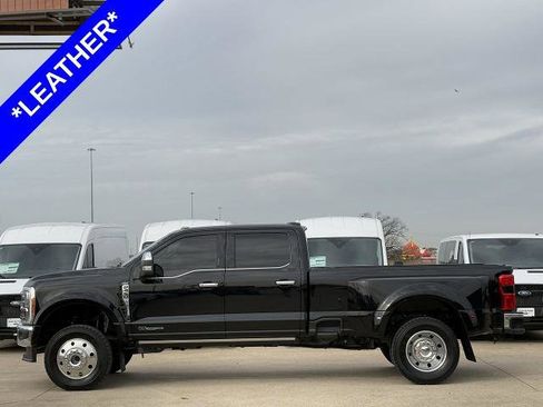 Certified 2023 Ford F450 Lariat w/ Lariat Ultimate Package image 3