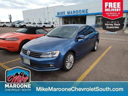 Used 2016 Volkswagen Jetta SEL image 1