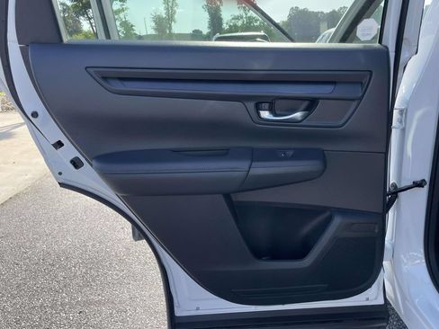 Used 2024 Honda CR-V EX image 2