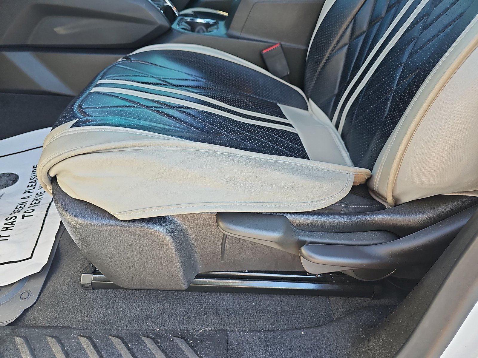 Used 2025 GMC Canyon Elevation RWD image 16