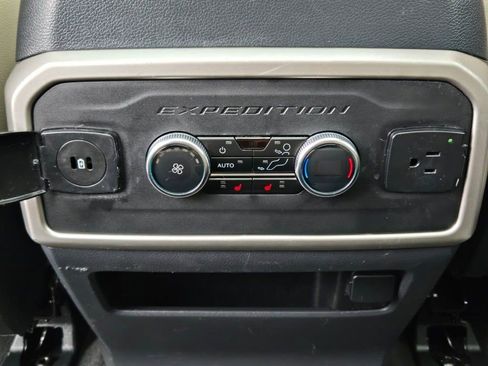 Used 2024 Ford Expedition Max Limited image 21