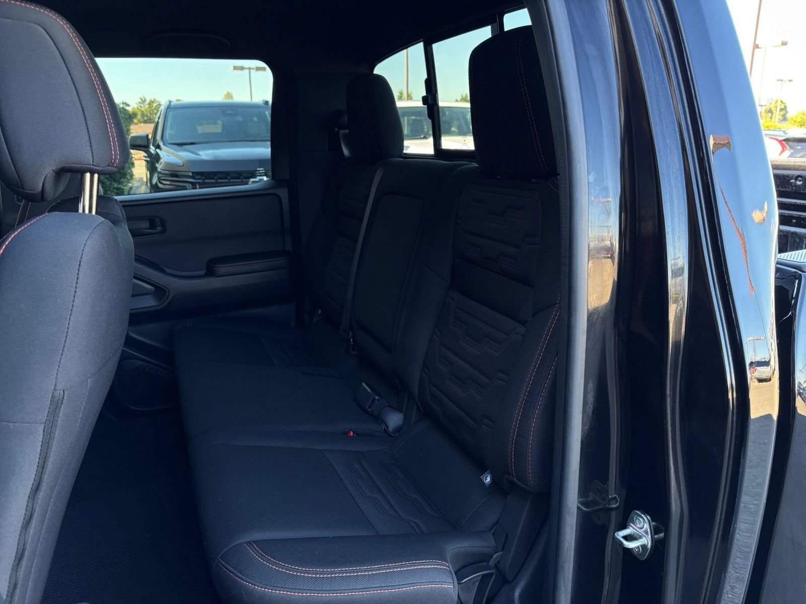 Used 2026 Nissan Frontier PRO-4X AWD/4WD image 38