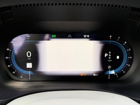 Certified 2022 Volvo XC60 B5 Momentum w/ Advanced Package image 20