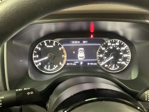 Used 2023 Nissan Rogue SV image 17