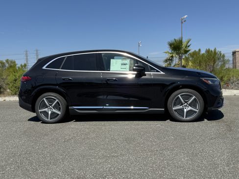 New 2026 Mercedes-Benz EQE 320 4MATIC SUV image 8