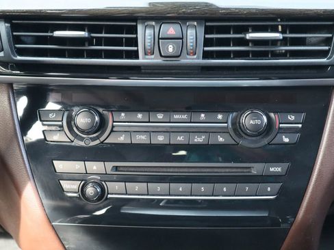 Used 2014 BMW X5 xDrive50i image 29