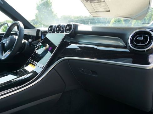 Certified 2025 Mercedes-Benz GLC 300 4MATIC image 63