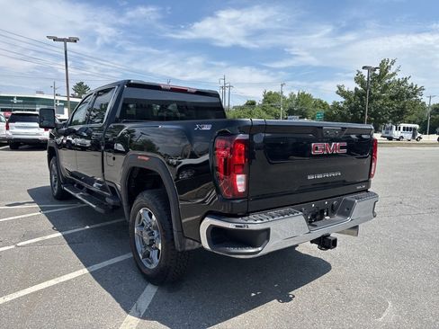 New 2025 GMC Sierra 2500 SLE w/ SLE Value Package; image 4