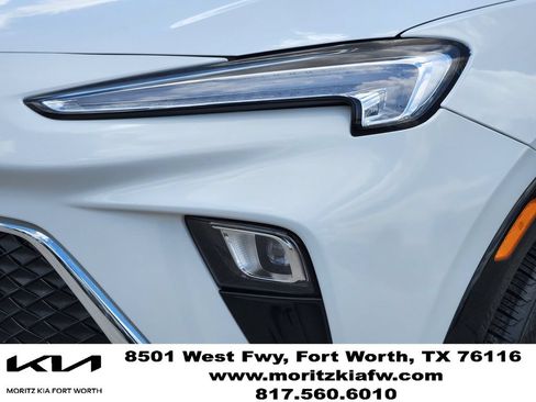 Used 2024 Buick Encore GX Sport Touring FWD image 7