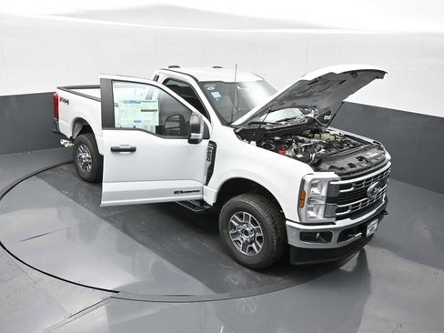 New 2025 Ford F250 XLT image 25