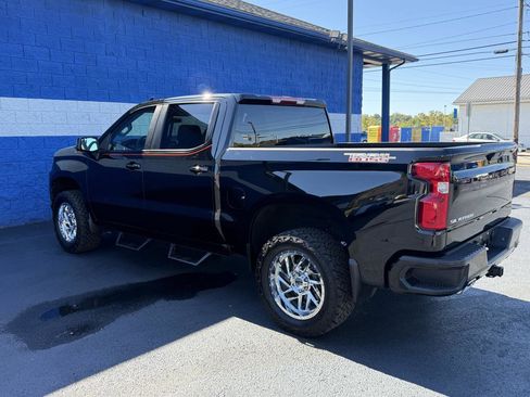 Used 2022 Chevrolet Silverado 1500 LT Trail Boss w/ Bed Protection Package image 18