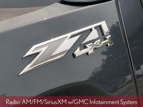 Used 2019 GMC Sierra 1500 SLE w/ SLE Value Package AWD/4WD image 7