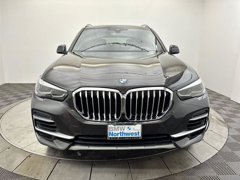 Used 2022 BMW X5 xDrive40i w/ Premium Package AWD/4WD image 14