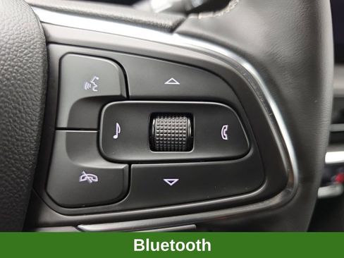 Used 2025 Buick Encore GX Avenir w/ Avenir Technology Package image 22