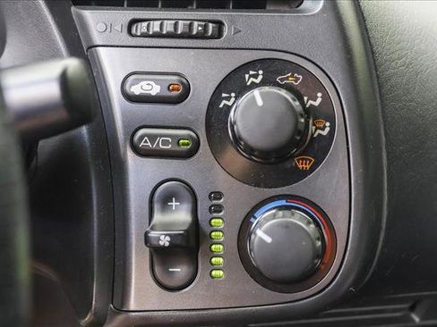 Used 2001 Honda S2000 image 16