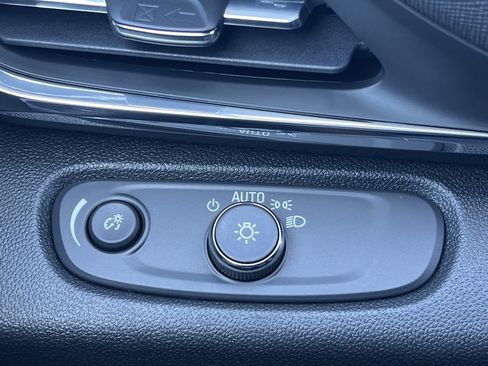 New 2026 Buick Envista Preferred image 12