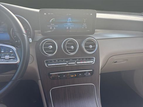 Used 2022 Mercedes-Benz GLC 300 GLC 300 image 9