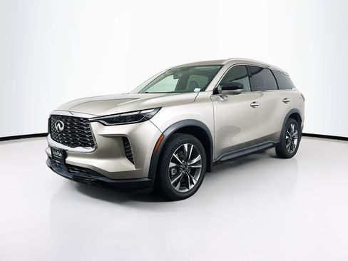 Used 2023 INFINITI QX60 Luxe w/ Cargo Package image 3