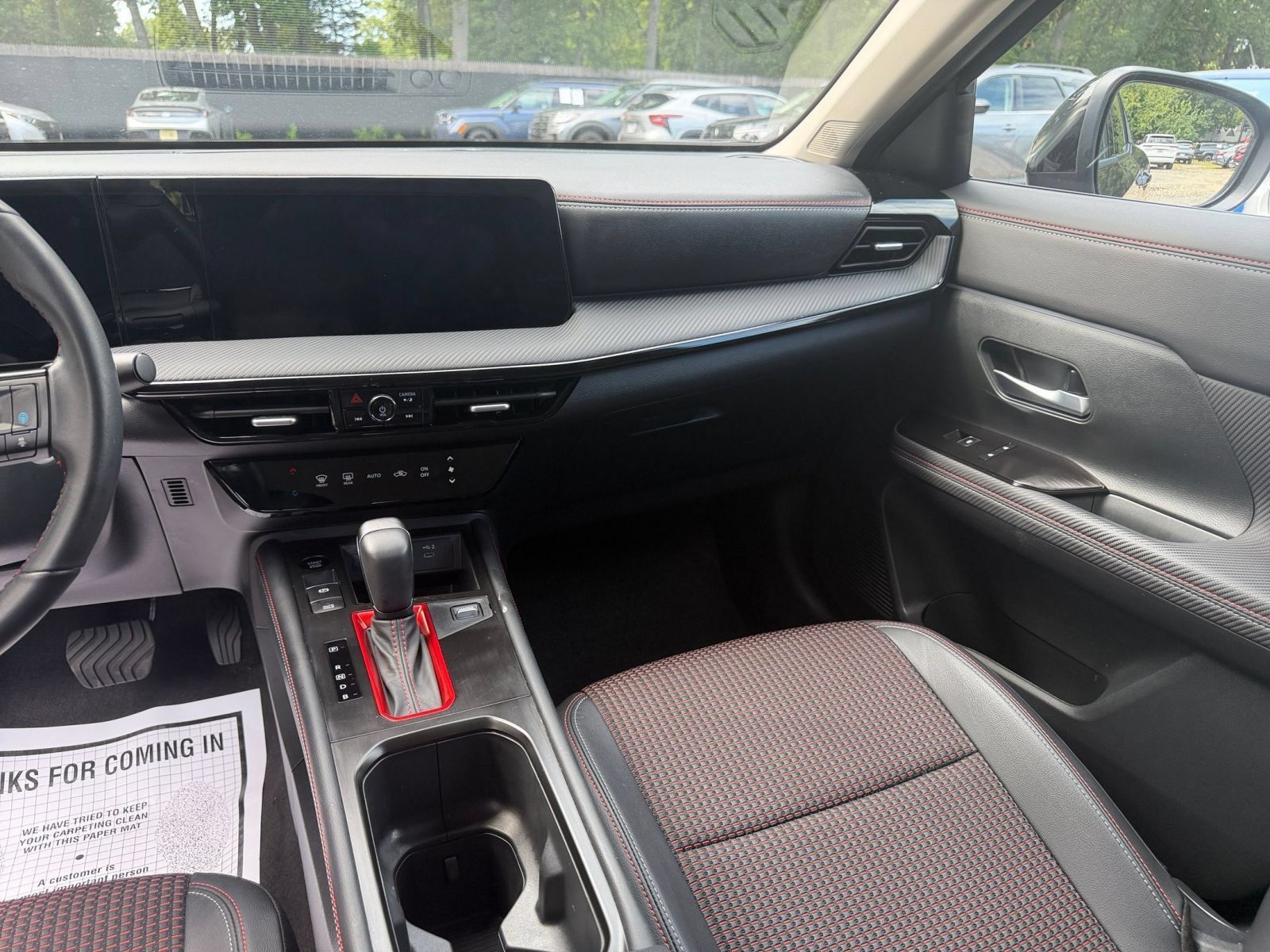 Used 2026 Nissan Kicks SR FWD image 33