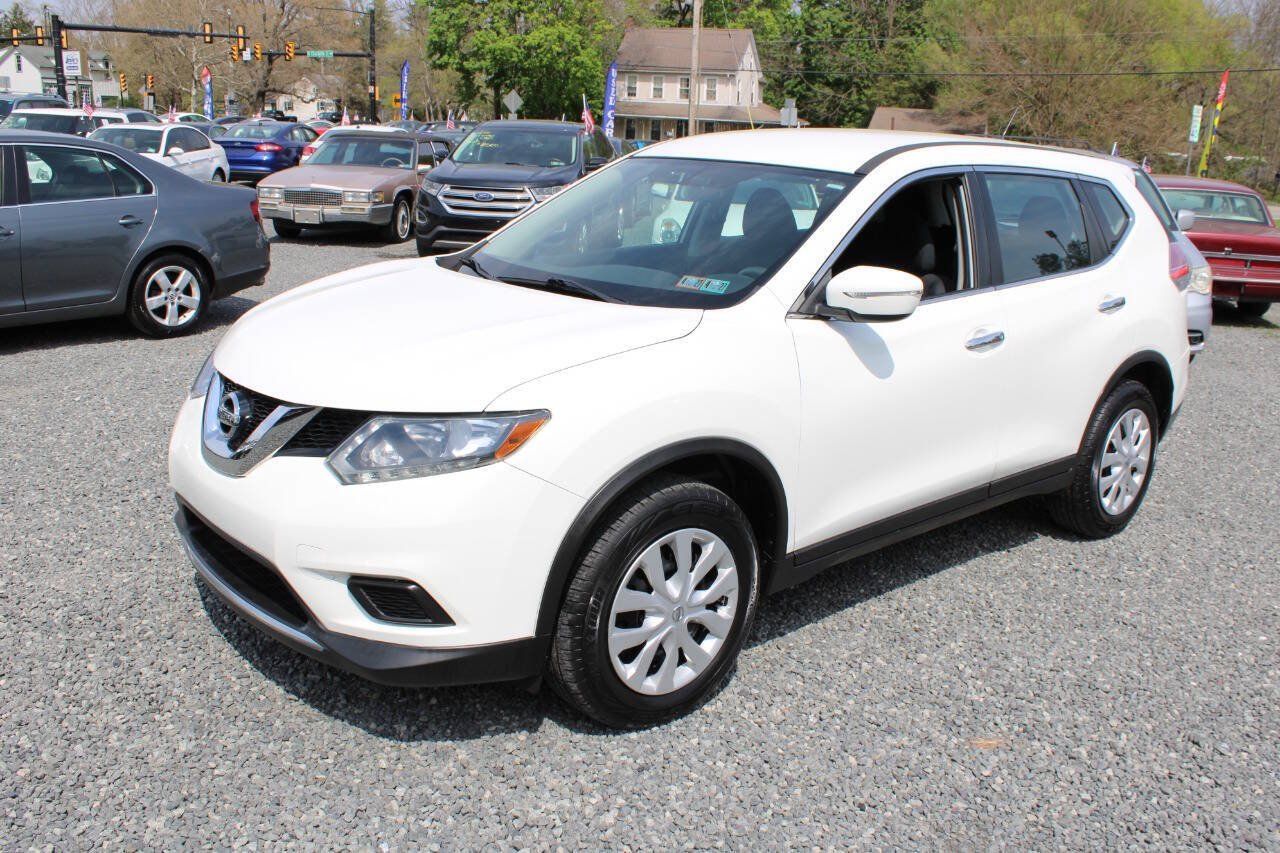 Used 2015 Nissan Rogue S AWD/4WD image 2