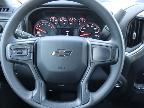 New 2026 Chevrolet Silverado 1500 Custom Trail Boss w/ LPO, Dark Essentials Package AWD/4WD image 7