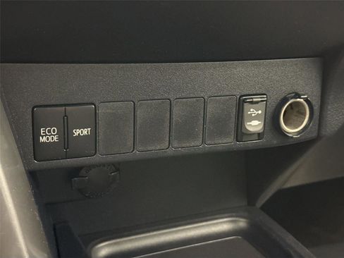 Used 2016 Toyota RAV4 XLE image 26
