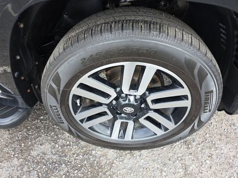 Used 2016 Toyota 4Runner Limited AWD/4WD image 36