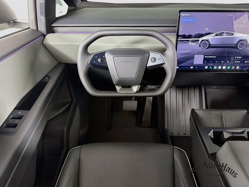 Used 2026 Tesla Cybertruck AWD Crew Cab image 29