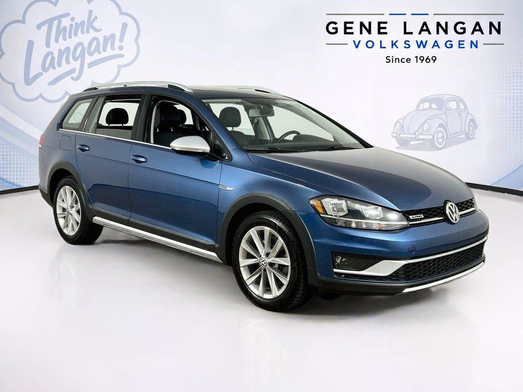 Used 2018 Volkswagen Golf Alltrack SE AWD/4WD image 3