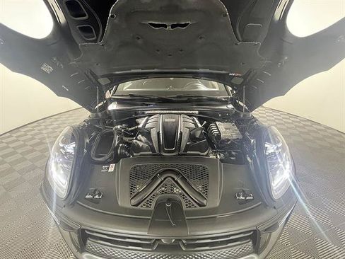 Used 2025 Porsche Macan S AWD/4WD image 22