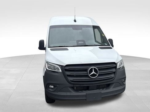 Used 2025 Mercedes-Benz Sprinter 2500 image 15