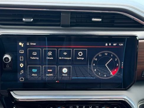 Used 2025 GMC Sierra 3500 Denali Ultimate AWD/4WD image 19