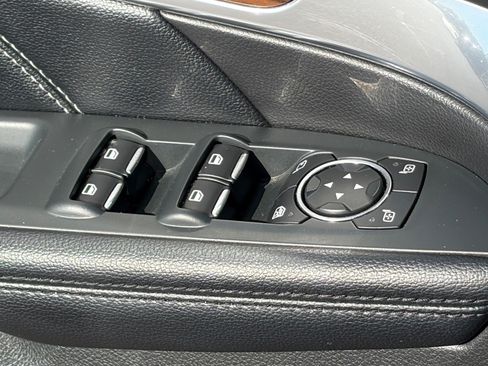 Used 2017 Ford Explorer Limited FWD image 16