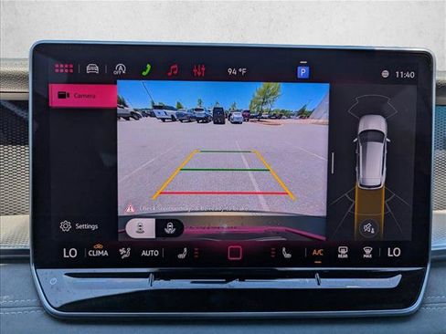 New 2026 Volkswagen Tiguan SE R-Line FWD image 18